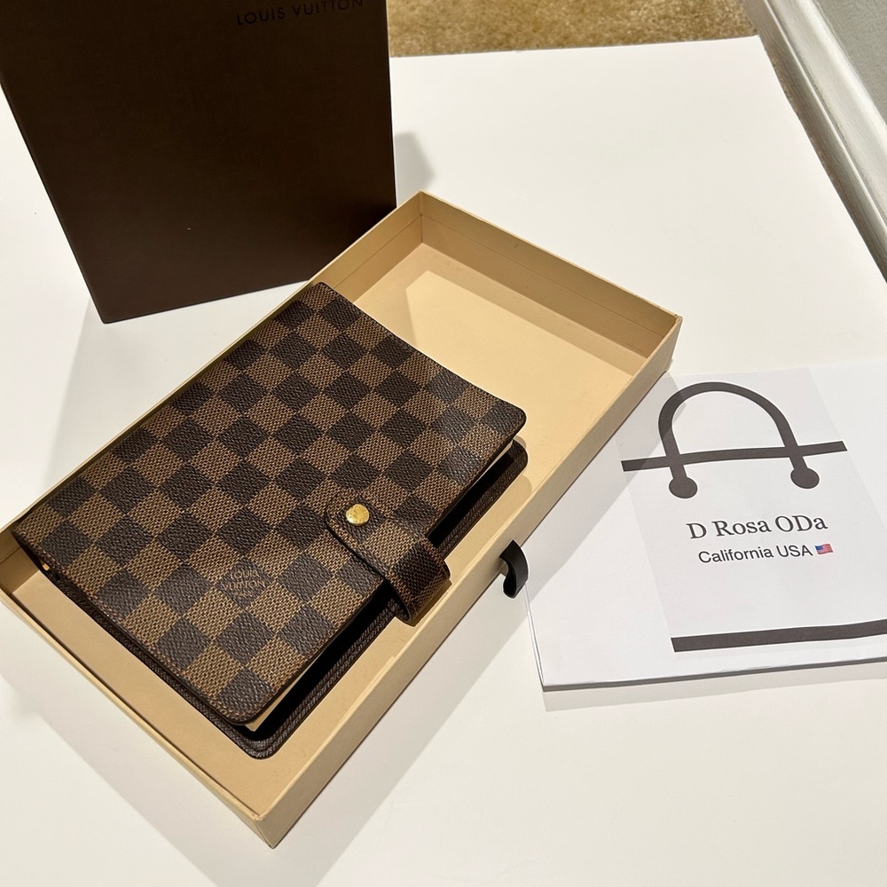 Authentic Louis Vuitton MM Agenda